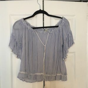 American Eagle off the shoulder shirt